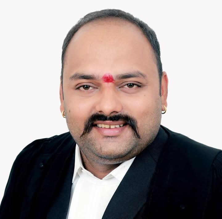 WhatsApp-Image-2025-07-29-at-4.40.49-PM रॉयल क्रॉउन स्पा सेंटर की दरिंदगी: ‘मैनेजर’ कहकर जिस्मफरोशी में झोंका, विरोध करने पर कहा - विधायक मेरी पीठ पर है